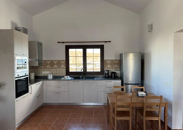 בית נופש Vineyard House *