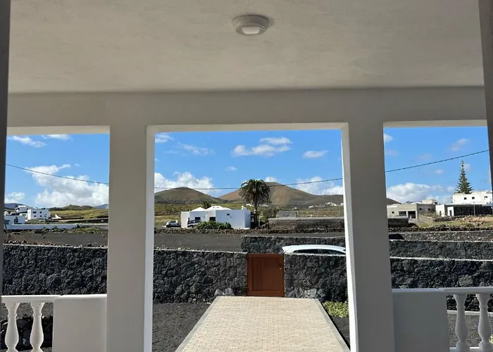 בית נופש Vineyard House La Vegueta