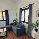 Nyaraló Vineyard House *